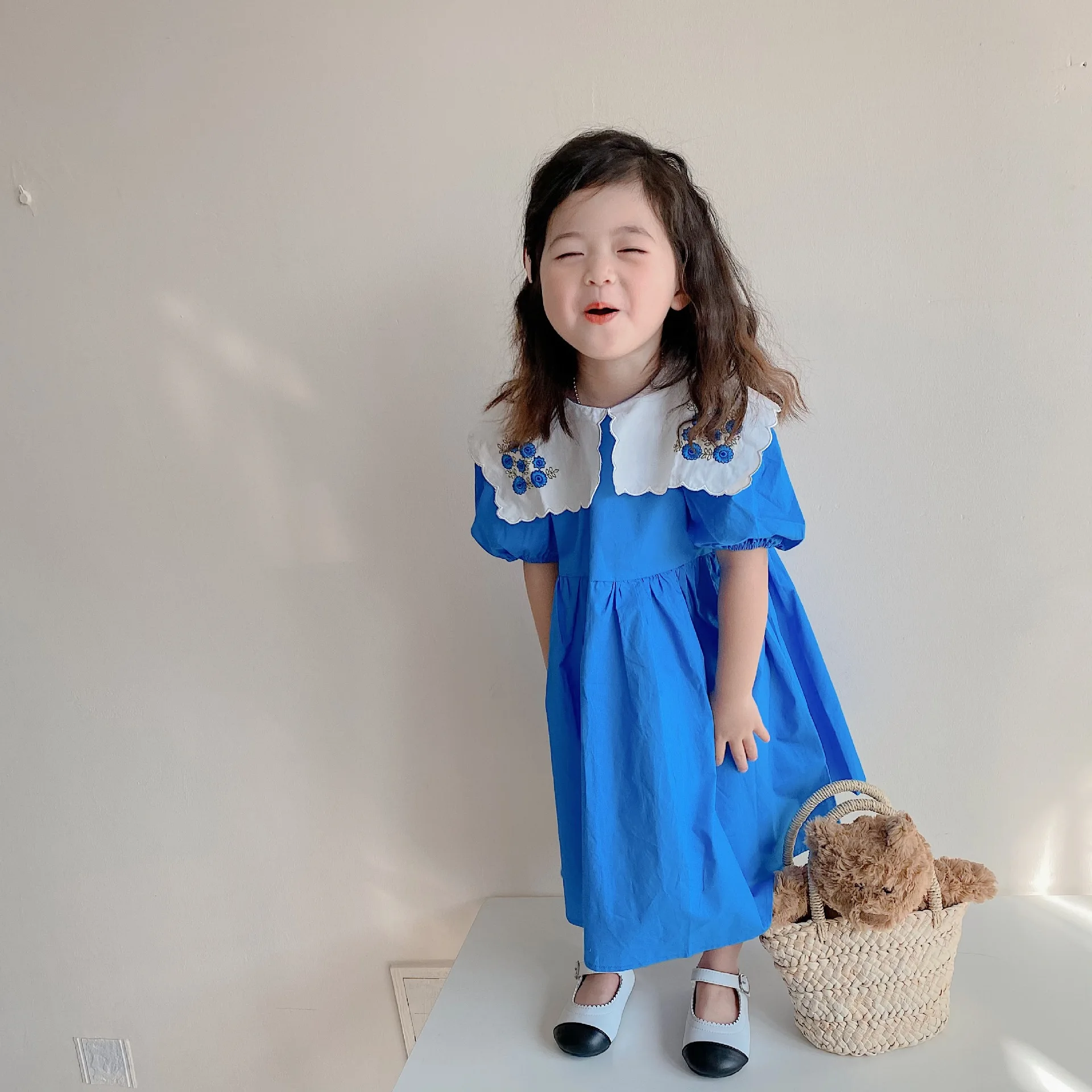 1818C Koreja Dekle Obleko otroških Oblačil 2022 Poletje Vezene River Mehurček Rokav Dekle Obleko Bombaž Modra Obleka Slike 0